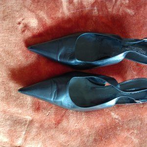 Dolce Gabbana black leather sling back/kitten heels - Size EU 41